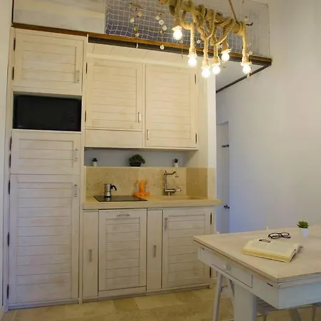 -40%off & Freewifi The Sailor